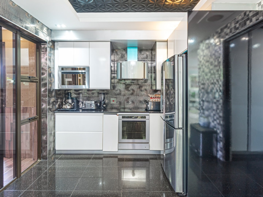 To Let 6 Bedroom Property for Rent in Pecanwood Estate North West